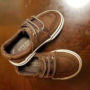 Sperry boat shoes